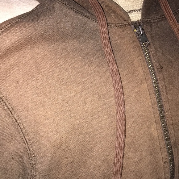 Sonoma Life + Style small brown zippered hoodie Sherpa lined jacket damaged 💕 - Picture 4 of 7